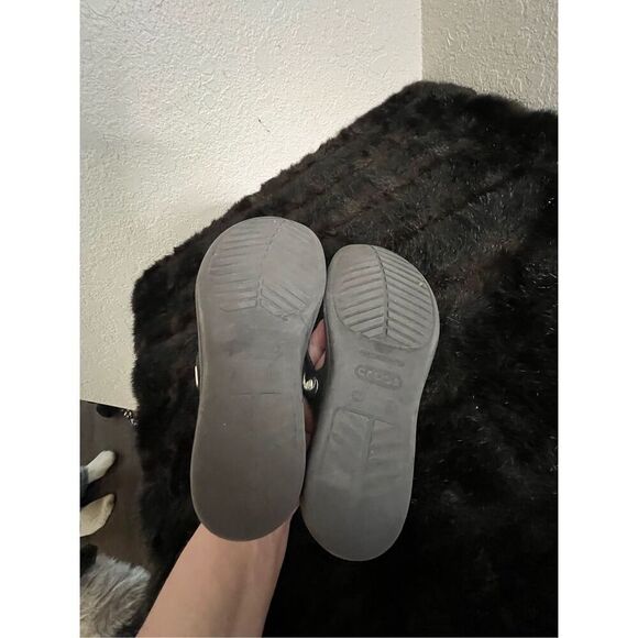 CROCS Black Rubber Thong Sandals Women's 7 - Picture 5 of 6